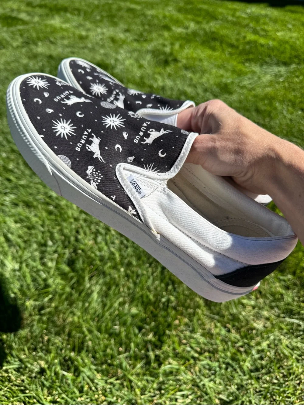 Vans Customs Taurus Zodiac Classic Slip-On Shoes Men’s 9.5/11 Womens